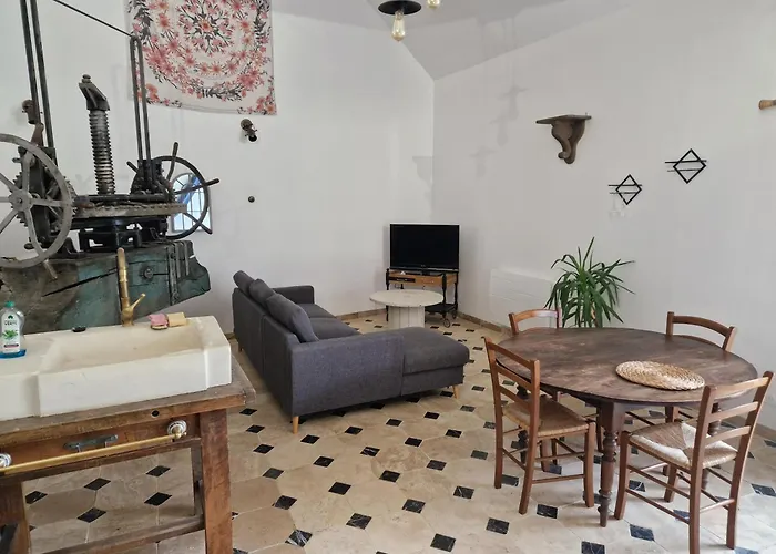 Le Pressoir * Turquant